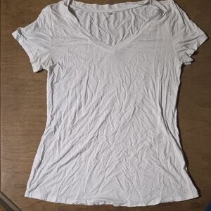 Women's White V-Neck Short Sleeve Top